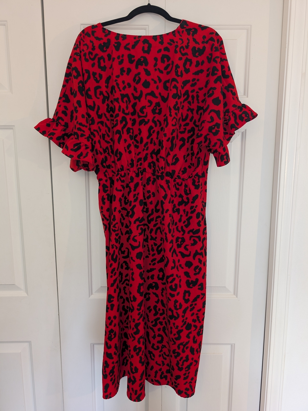 Who What Wear Bright Red Leopard Midi Dress - Picture 2 of 3